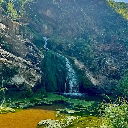 Casa Outeiro * Reguengo Grande