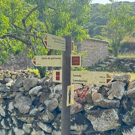 Casa Outeiro Casa de Férias