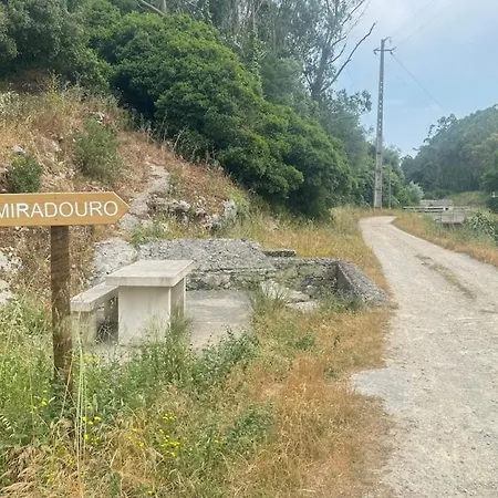 Casa Outeiro Casa de Férias